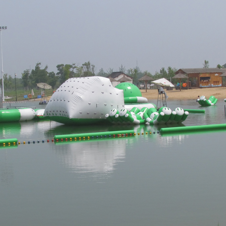 Inflatable Water Iceberg (6)